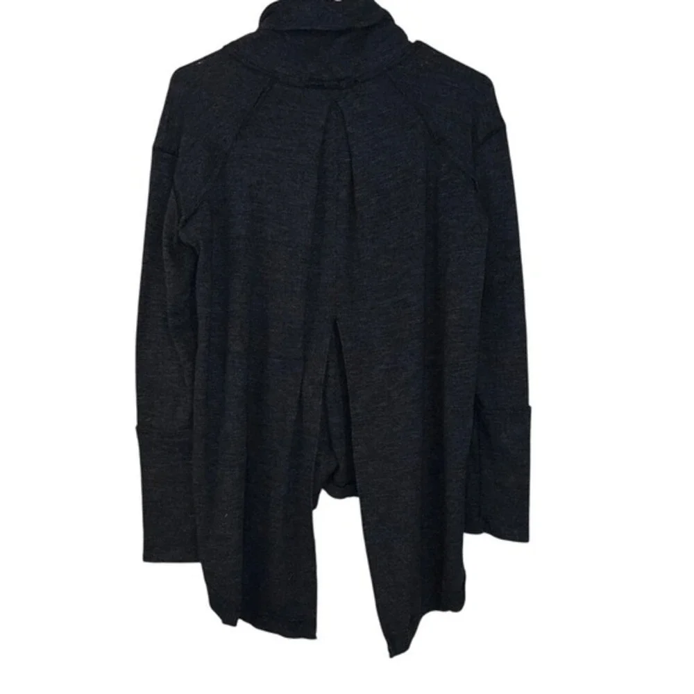 We the Free Turtleneck Split‎ Back Long Sleeve Knit Shirt Gray Size Medium